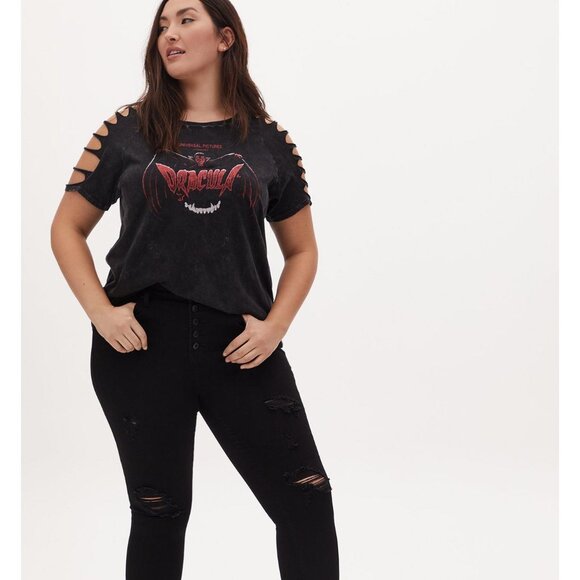 Torrid Universal Monsters Dracula Black Mineral Wash Slashed Crew Top 4/4X NWT - Picture 2 of 8